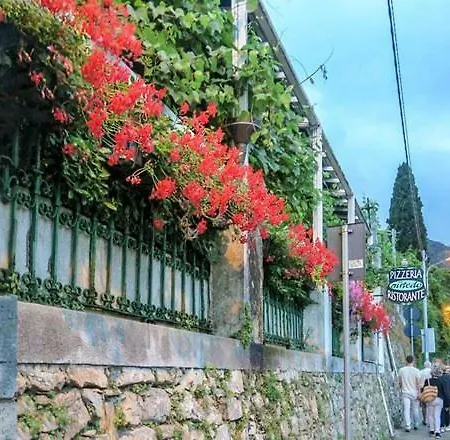 Il Corsaro Di Marola La Spezia